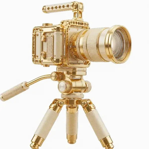 Camera on tripod — Spinfin